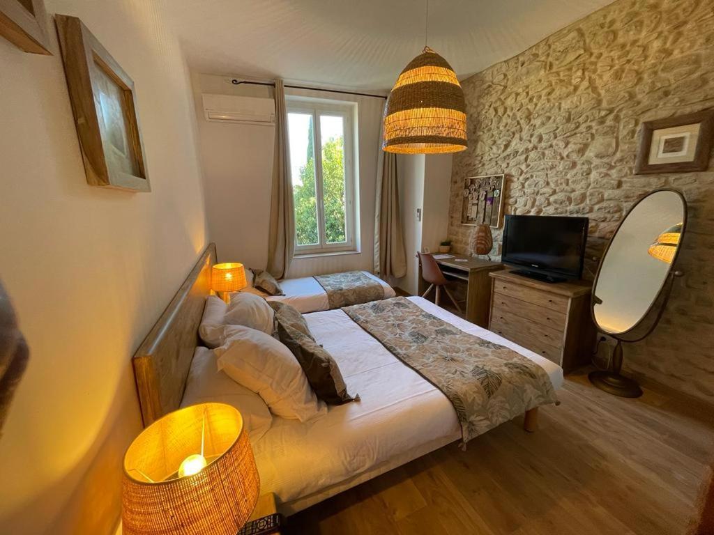 Hotel Mas De Galoffre Νιμ Εξωτερικό φωτογραφία