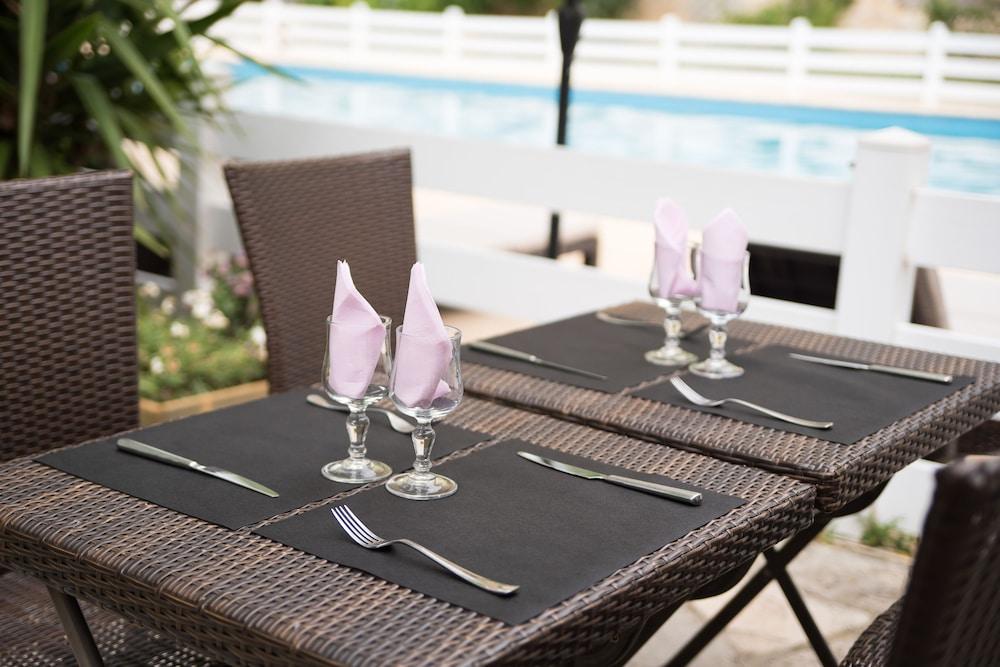 Hotel Mas De Galoffre Νιμ Εξωτερικό φωτογραφία