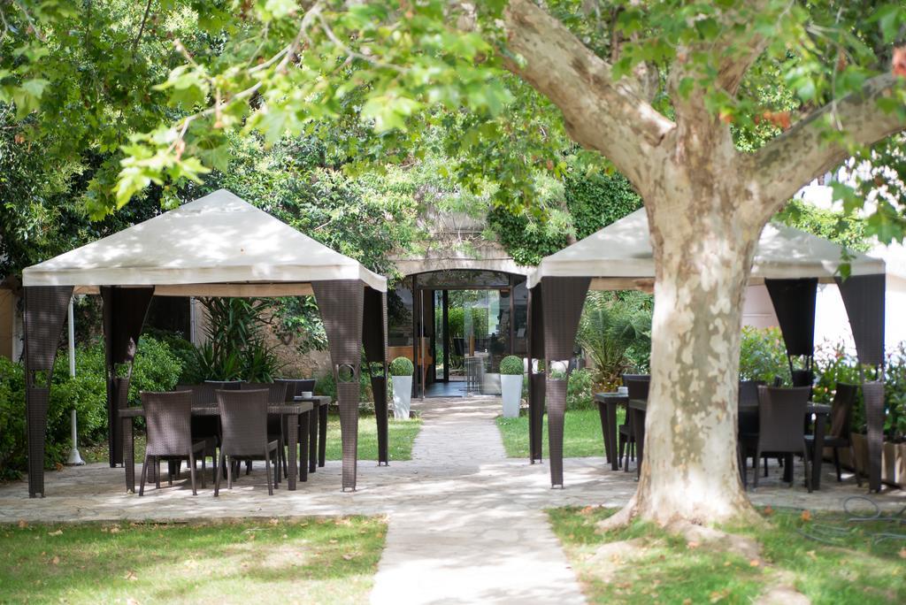 Hotel Mas De Galoffre Νιμ Εξωτερικό φωτογραφία